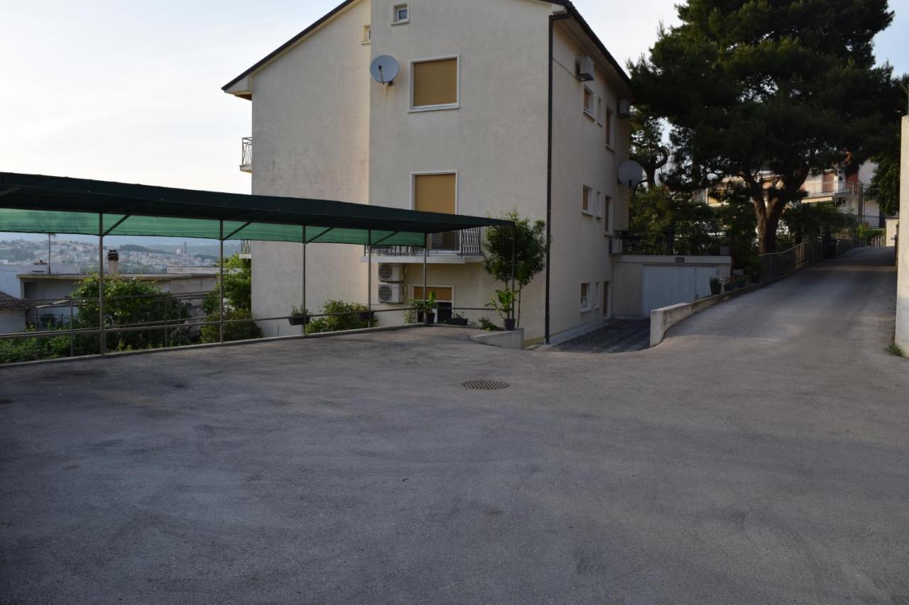Luxury Panorama View Apartments Nada With Free Private Parking Podstrana Eksteriør billede